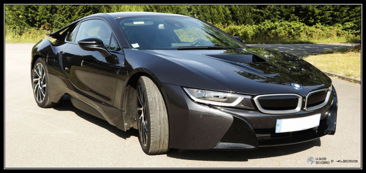 BMW i8 - DISPONIBLE A LA LOCATION